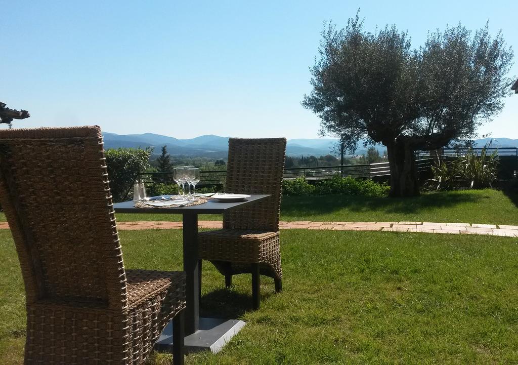 L'Hotellerie Kouros Cuers Exterior photo