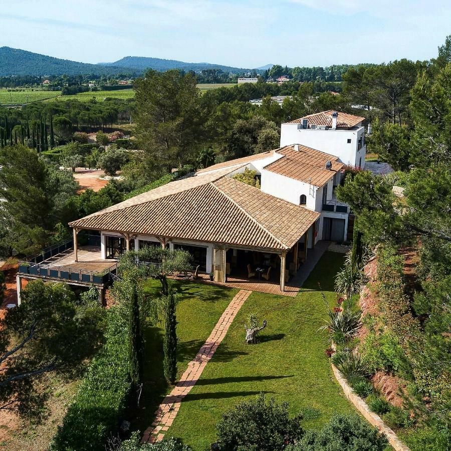 L'Hotellerie Kouros Cuers Exterior photo